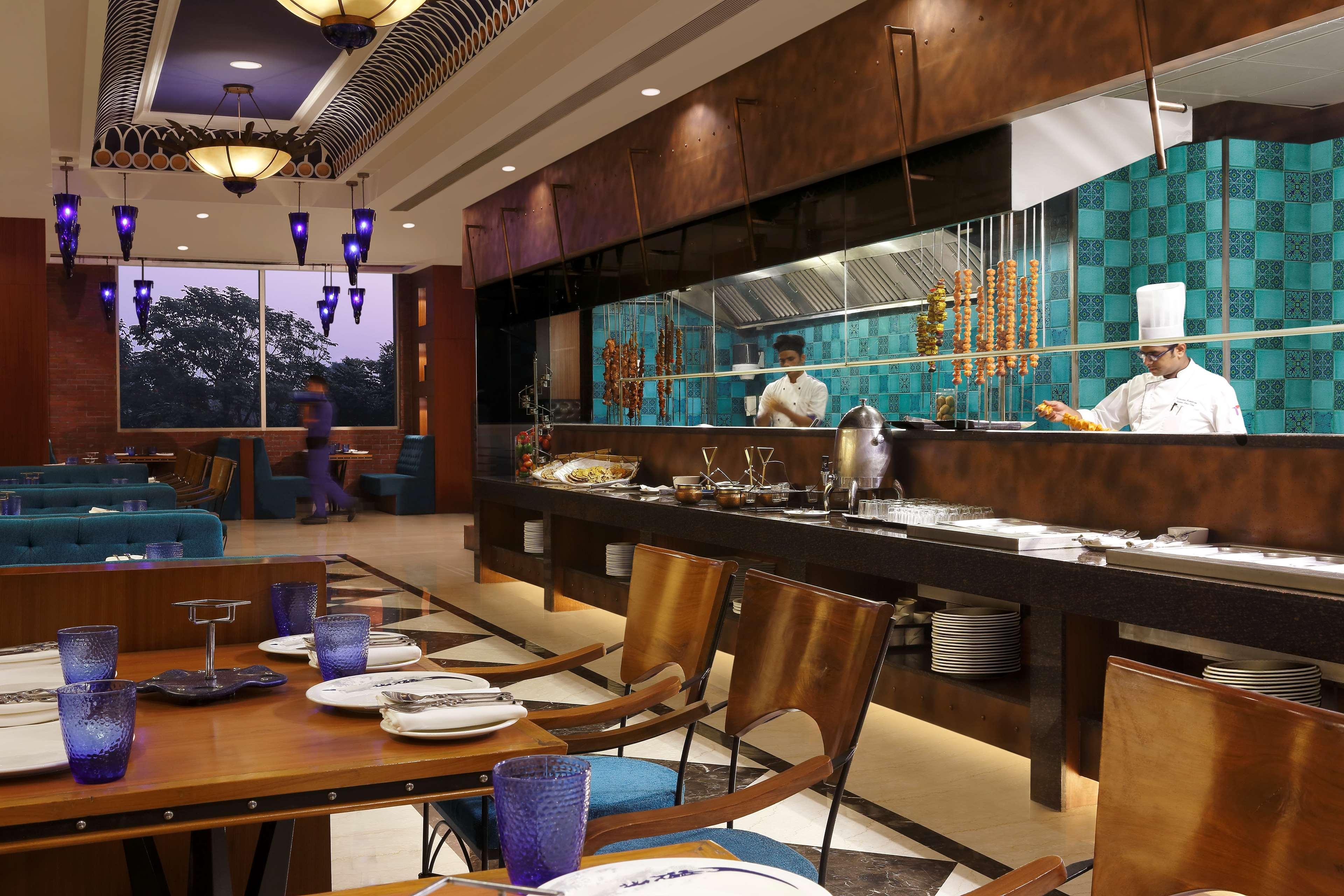 Radisson Blu Hotel Γουβαχάτι Εξωτερικό φωτογραφία The Park, New Delhi