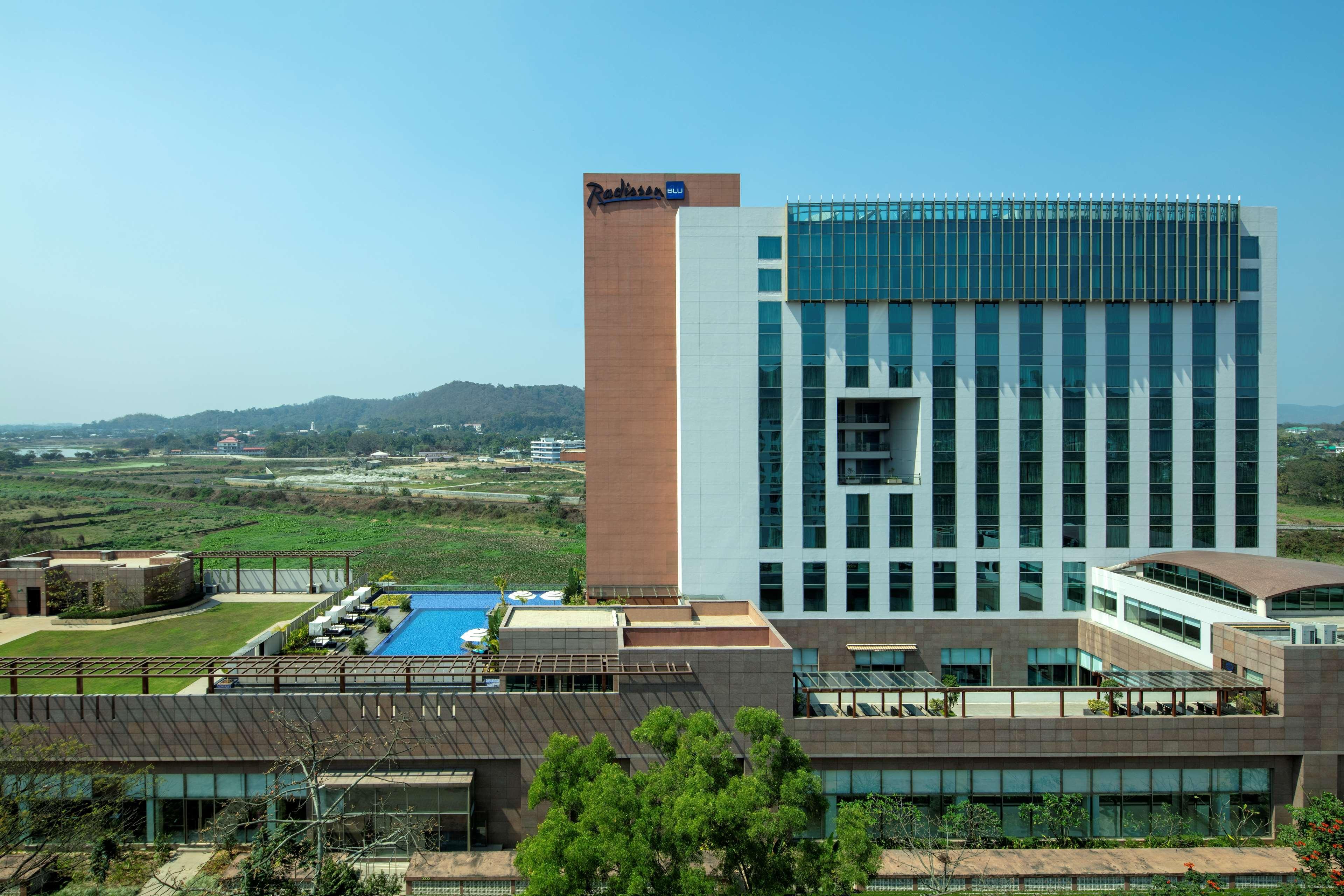 Radisson Blu Hotel Γουβαχάτι Εξωτερικό φωτογραφία Radisson Blu Hotel, Kathmandu