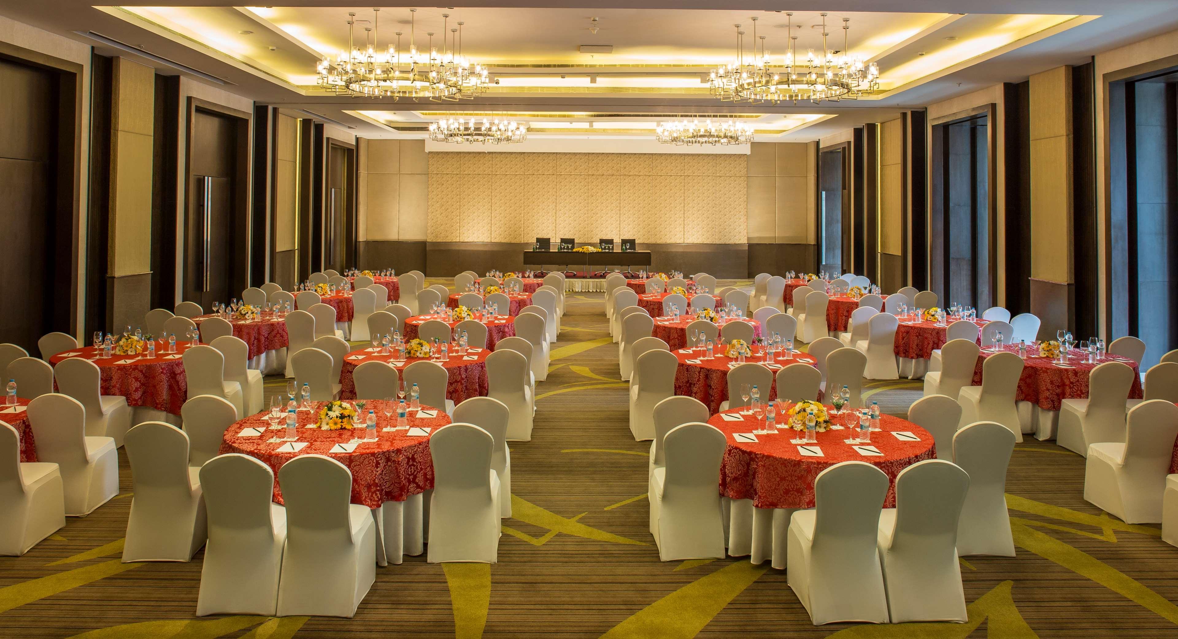 Radisson Blu Hotel Γουβαχάτι Εξωτερικό φωτογραφία The Grand Ballroom