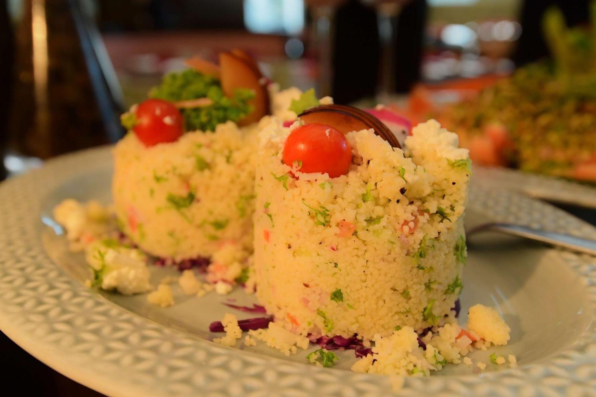 Radisson Blu Hotel Γουβαχάτι Εξωτερικό φωτογραφία Couscous